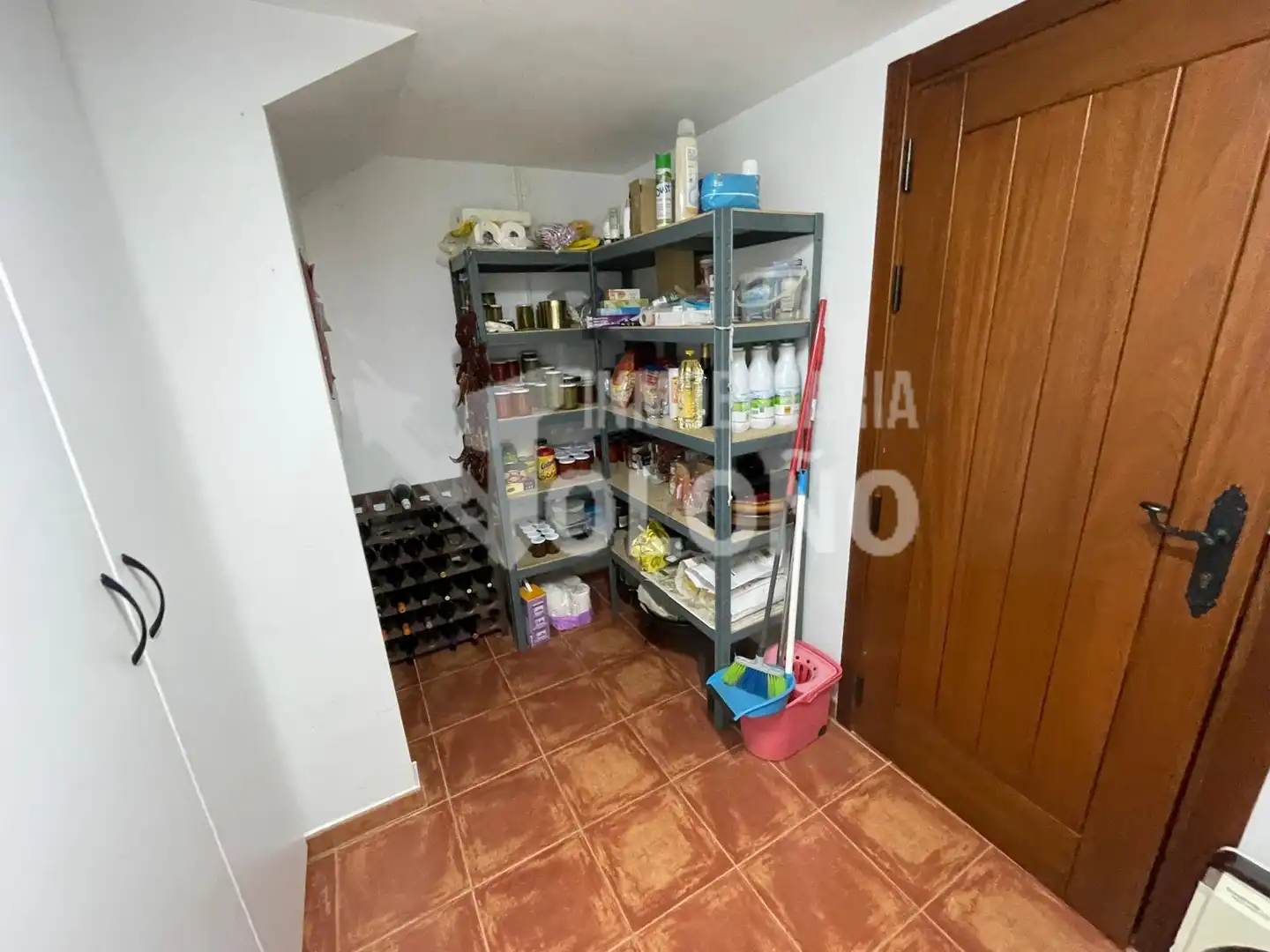 Casa adosada en venda en Alesanco amb Calefacció, Jardí privat i Parquet