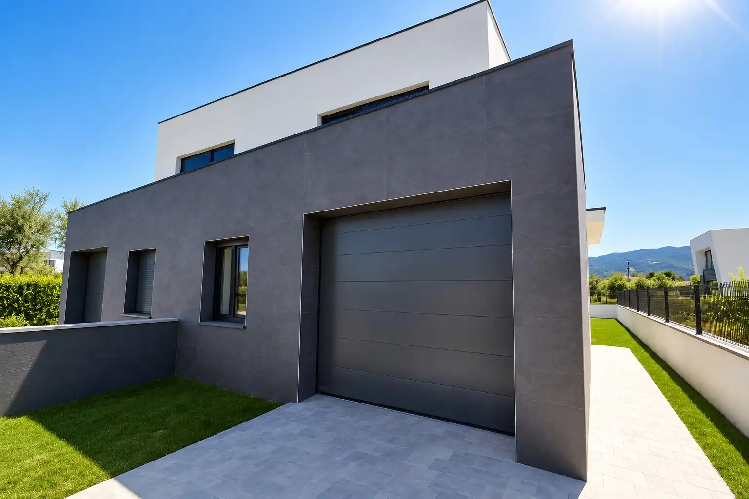 Casa pareada con balcón en venta en Carrer Pintor Solives 166, imagen 2