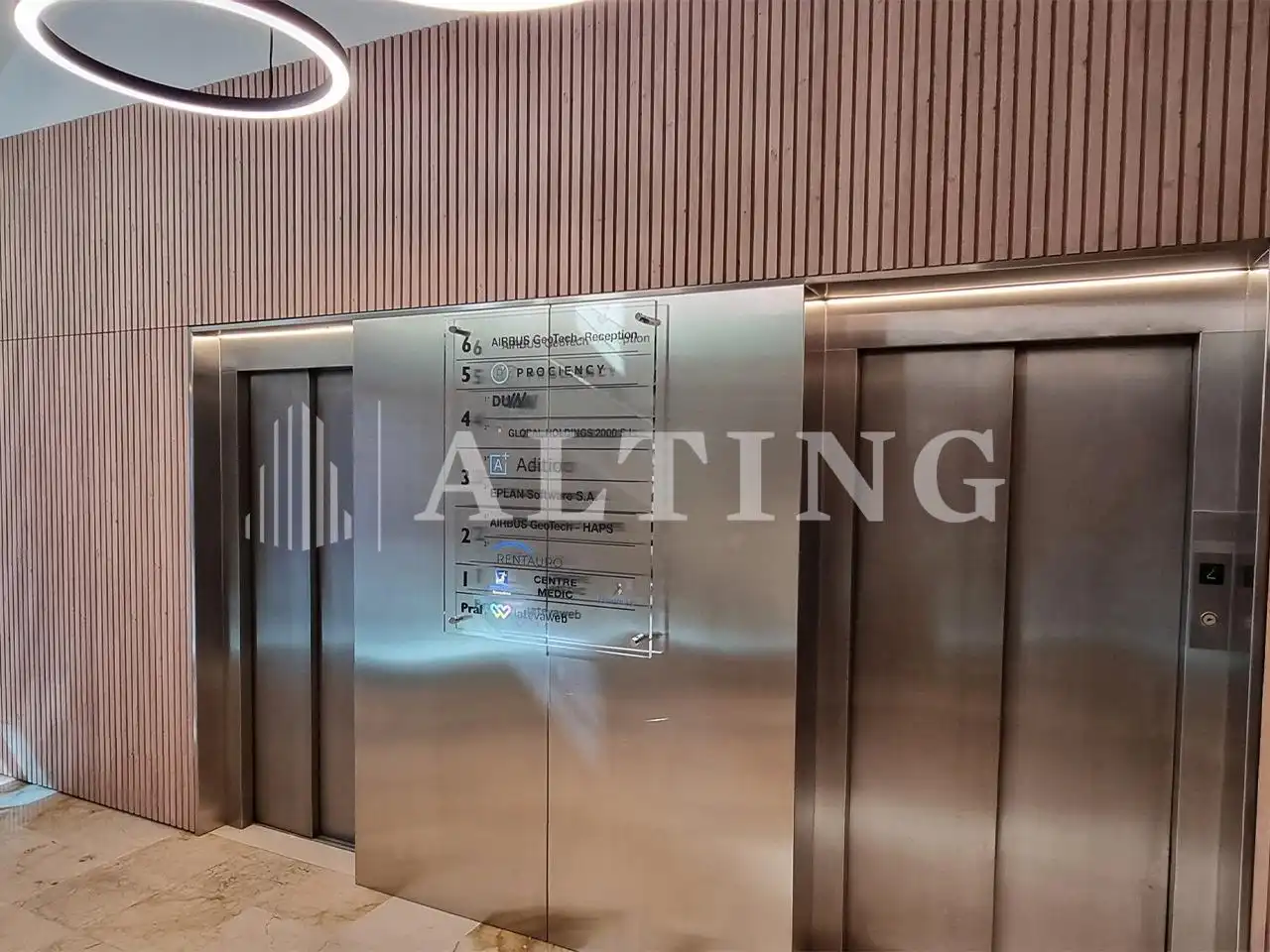Office space with lift to rent in Entença, imagen 30