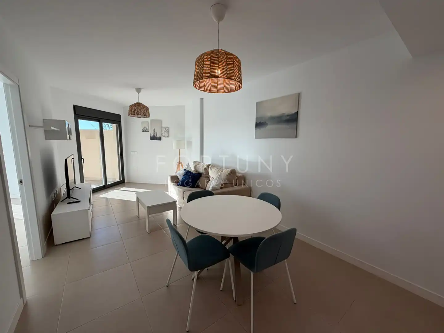 Flat with pool for sale in Calle Reino Unido 2, imagen 3