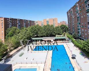 Piscina de Pis en venda en Alcorcón amb Aire condicionat, Calefacció i Jardí privat