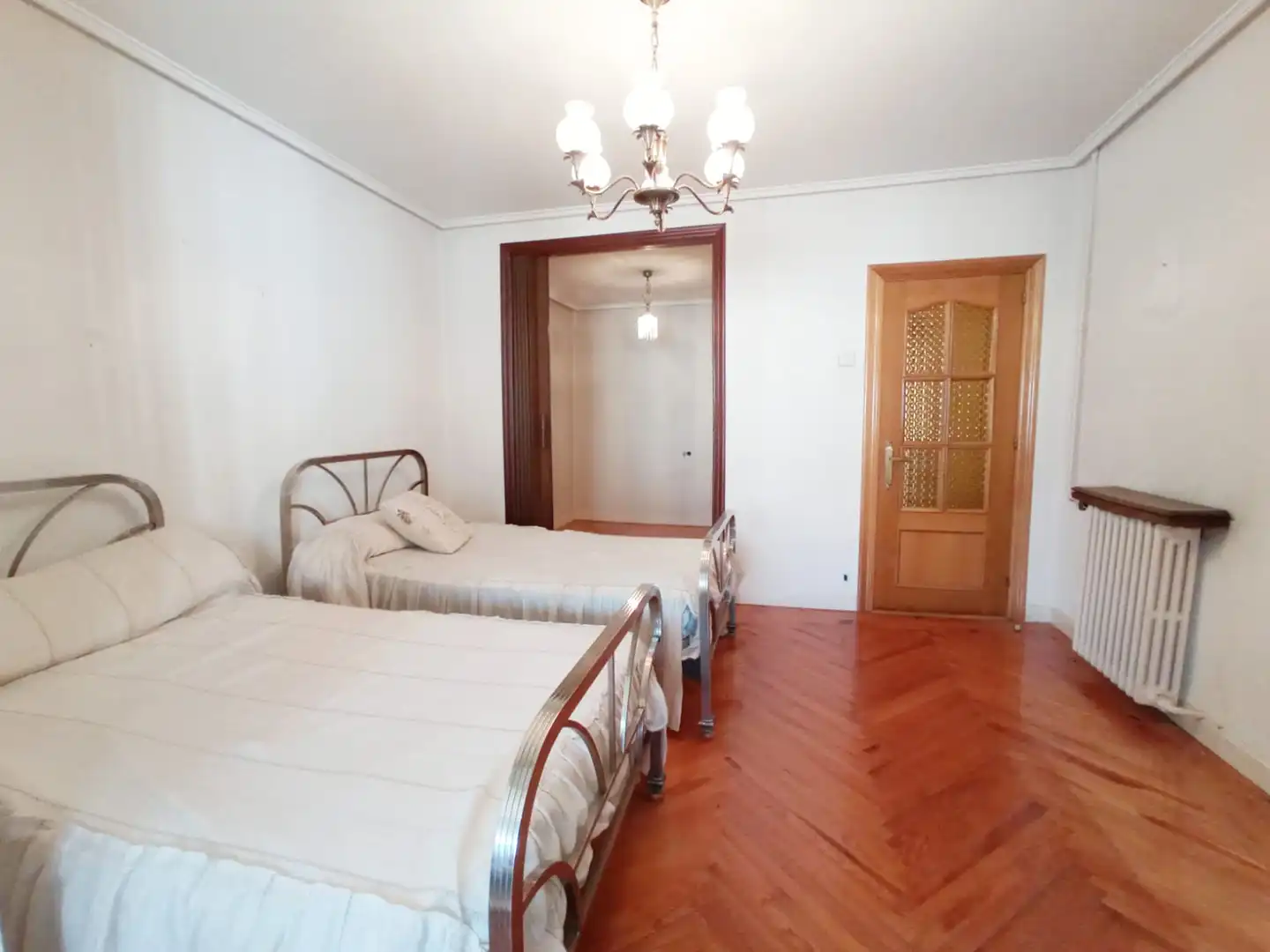 Habitación de Piso en venta en Burgos con Calefacción, Parquet y Balcón