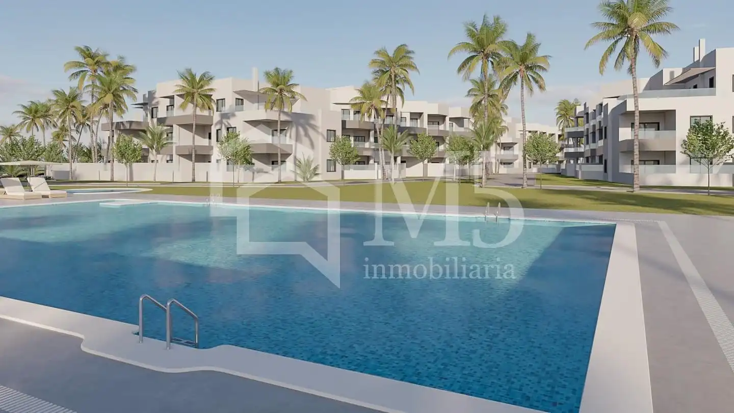 Piso con piscina en venta en Almayate