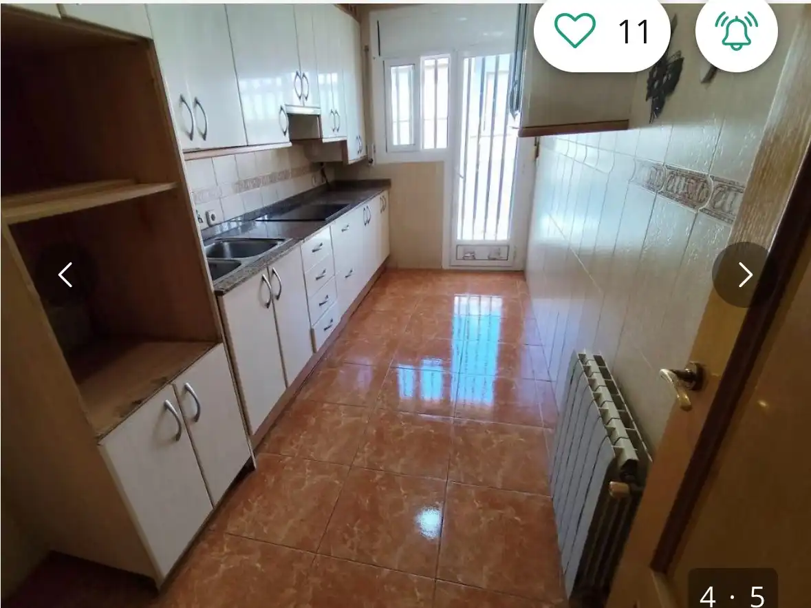 Cocina de Ático en venta en Pineda de Mar con Calefacción, Balcón y Alarma
