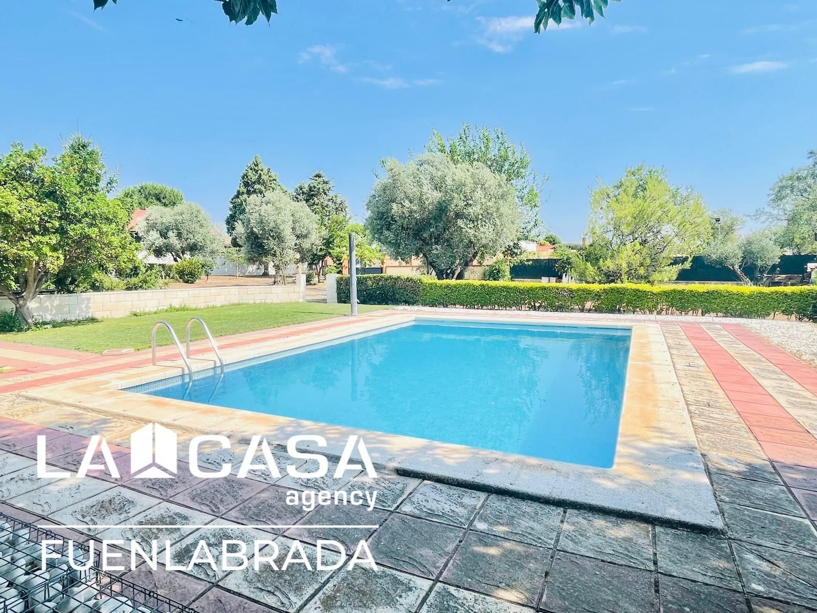 Vista exterior de Casa o xalet en venda en Ugena amb Calefacció