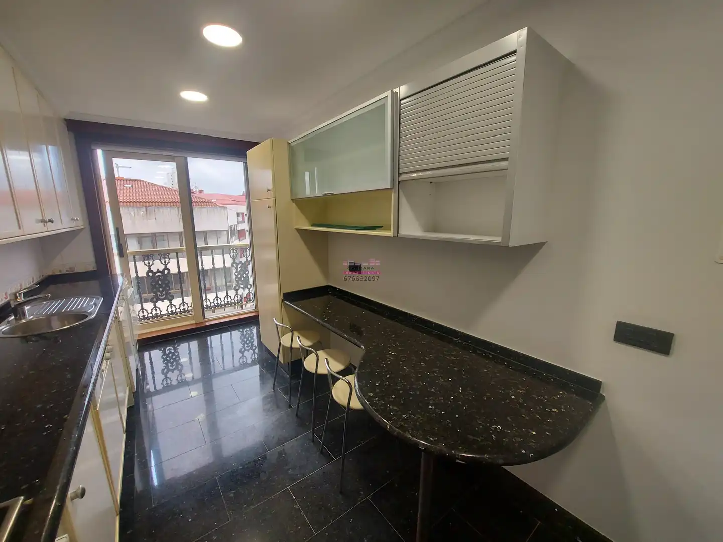 Flat for rent in Praza Francisco Fernández del Riego, 11, Plaza España - Corte Inglés