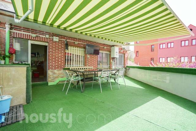 Piso en Venta en Cl. Monte Aya, . en Casco Histórico de Vallecas