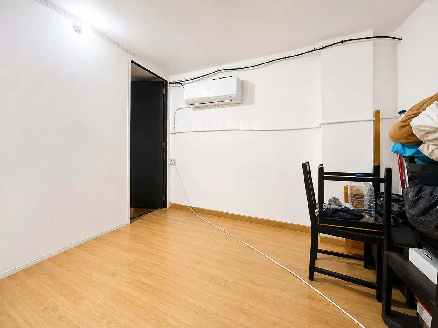 Local en venda en Barcelona amb Aire condicionat, Parquet i Moblat