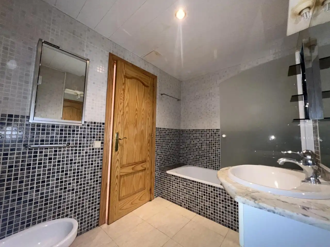 Badezimmer von Wohnung zum Verkauf in L'Ametlla de Mar  mit Klimaanlage, Terrasse und Möbliert