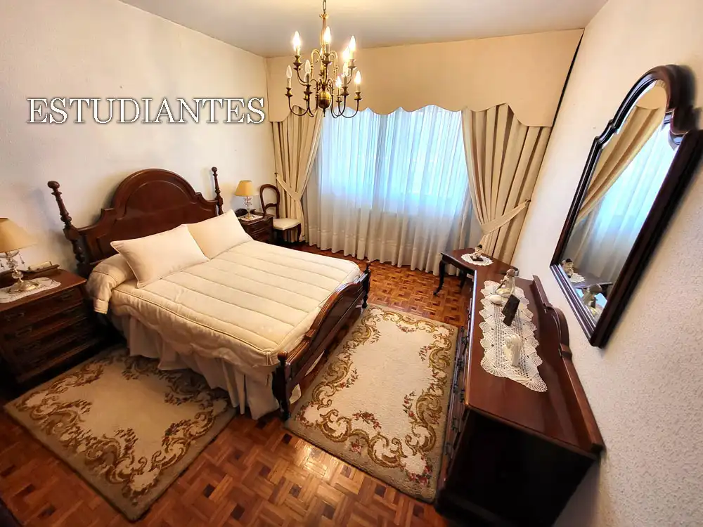 Bedroom of Flat for rent in Vigo   with Heating, Parquet flooring and Terrace