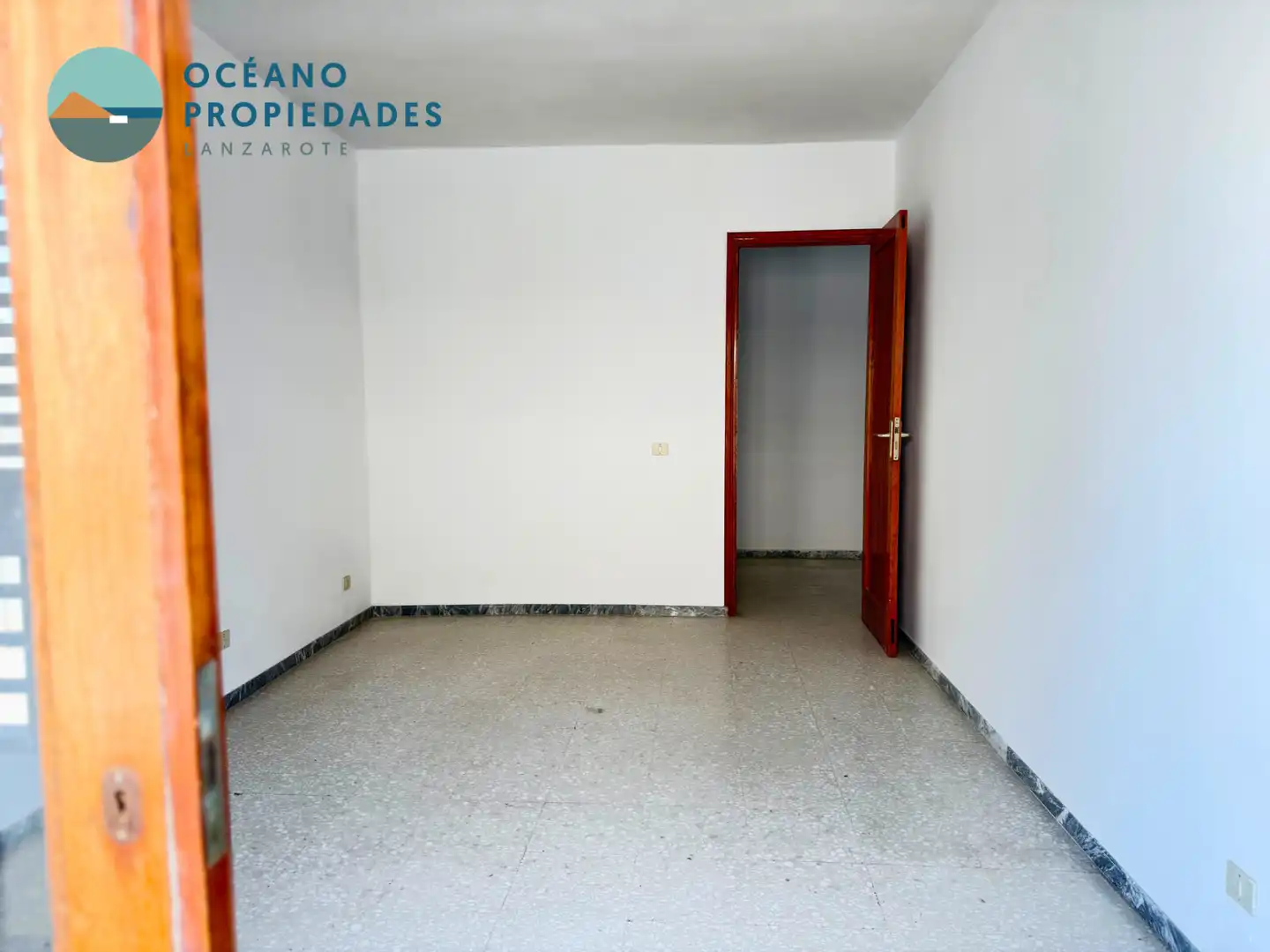 Habitación de Apartamento en venta en Arrecife con Terraza, Trastero y Balcón