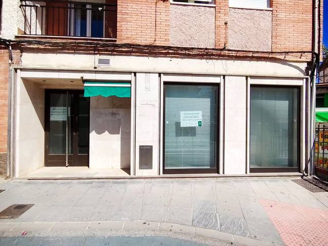 Local comercial en Alquiler en Calle Calle España en Cájar