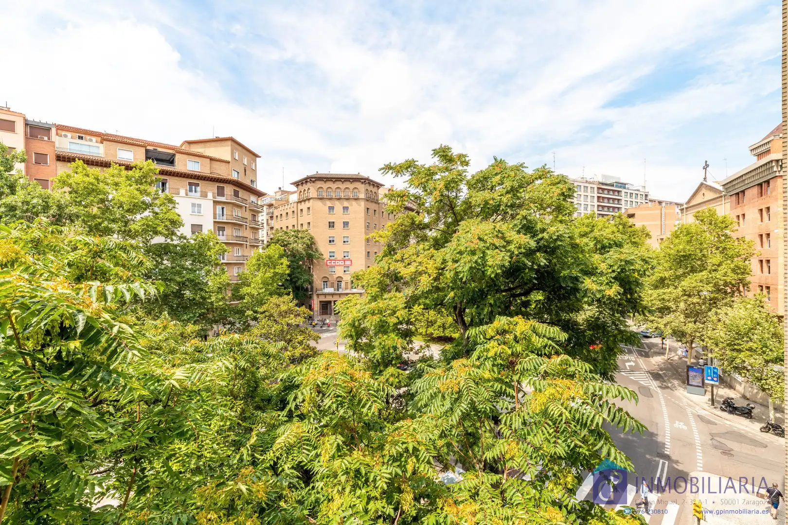 Vista exterior de Pis en venda en Zaragoza amb Parquet, Terrassa i Traster