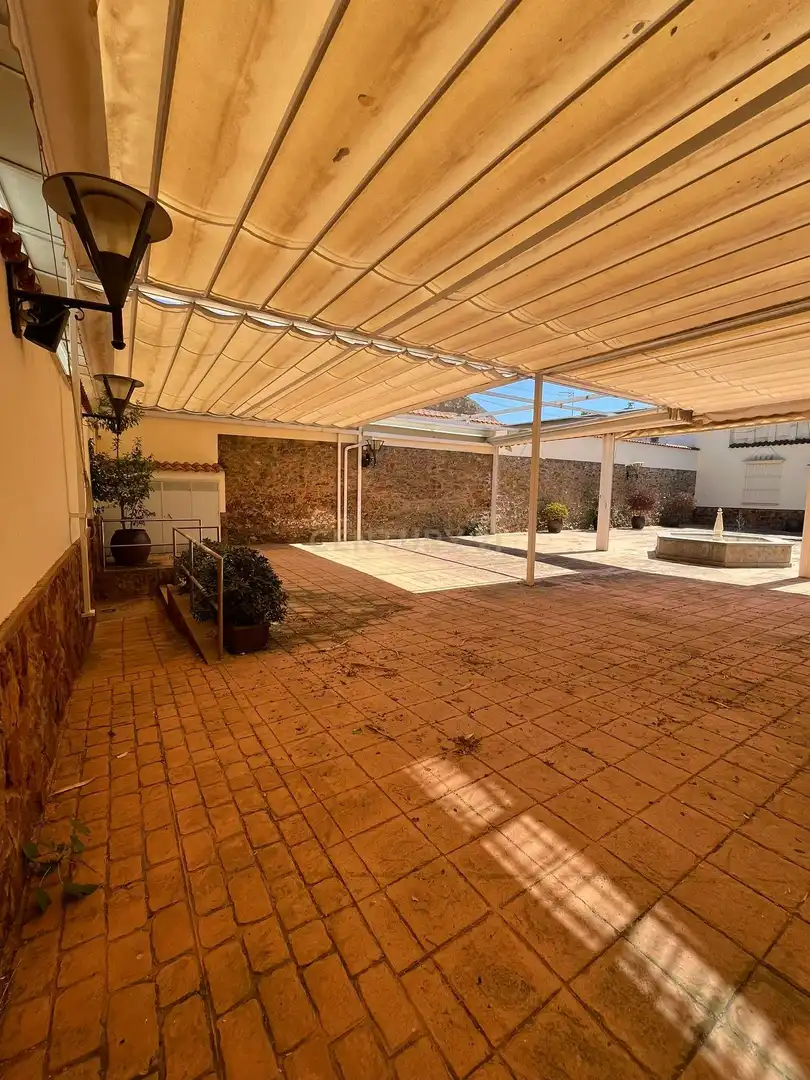 Terrasse von Geschaftsraum zur Miete in Zafra mit Klimaanlage und Alarm
