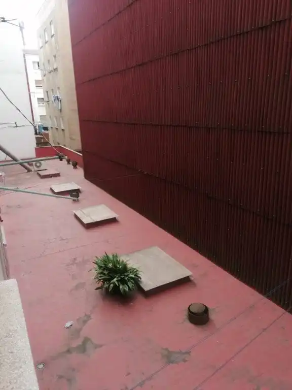 Terrassa de Pis en venda en Gijón  amb Calefacció, Parquet i Moblat