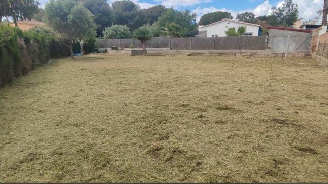 Terreno residencial en Venta en Carrer Zinnia, 28 en Nou Vendrell