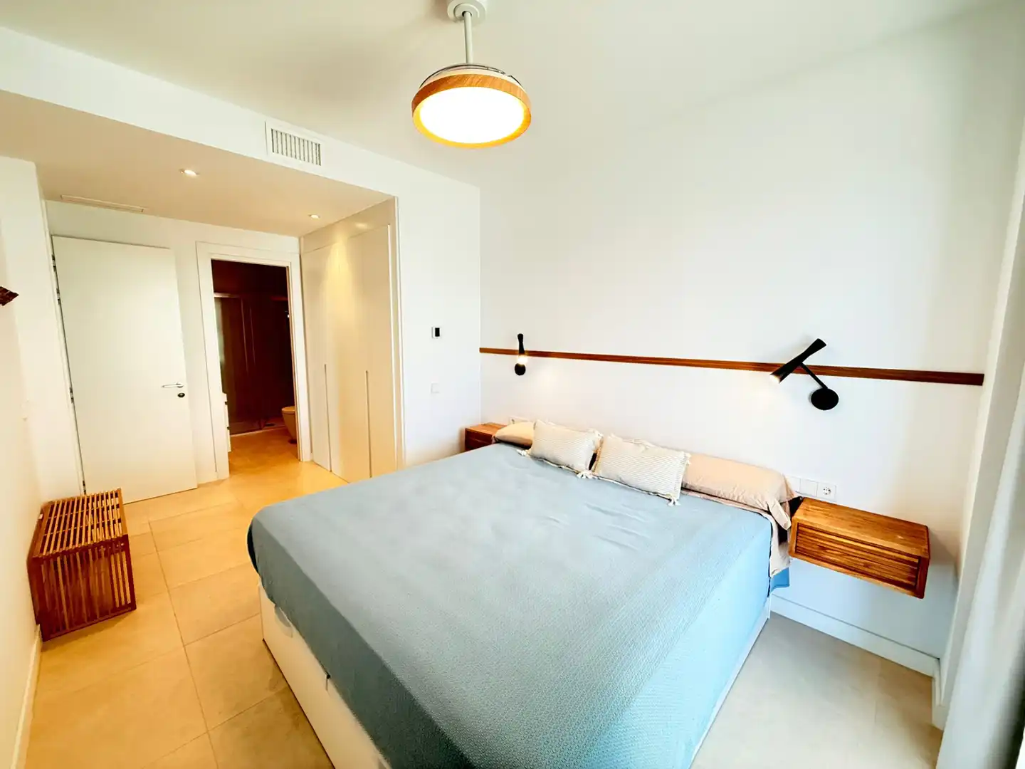 Habitación de Ático en venta en Vélez-Málaga con Aire acondicionado, Trastero y Piscina
