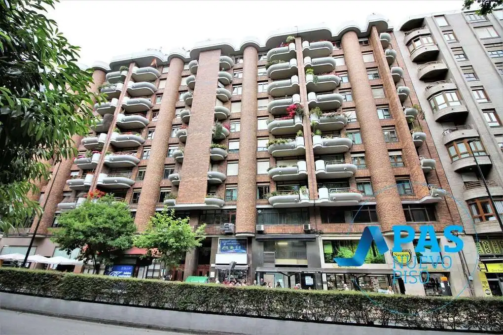 Außenansicht von Wohnung zum Verkauf in Santander mit Heizung