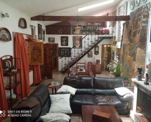 Sala d'estar de Casa o xalet en venda en Valdemanco amb Terrassa i Piscina