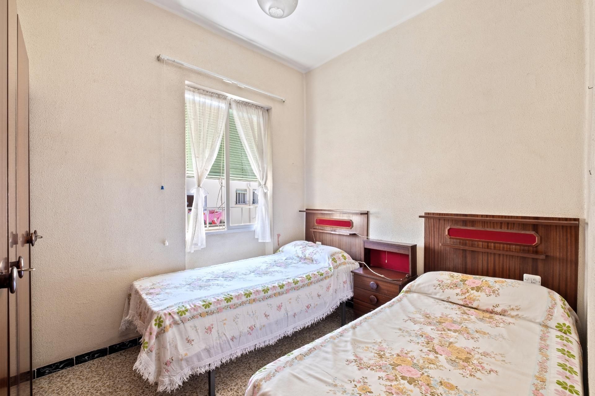 Piso en venta en Carranque - Haza Cuevas, Cruz de Humilladero, Málaga Capital