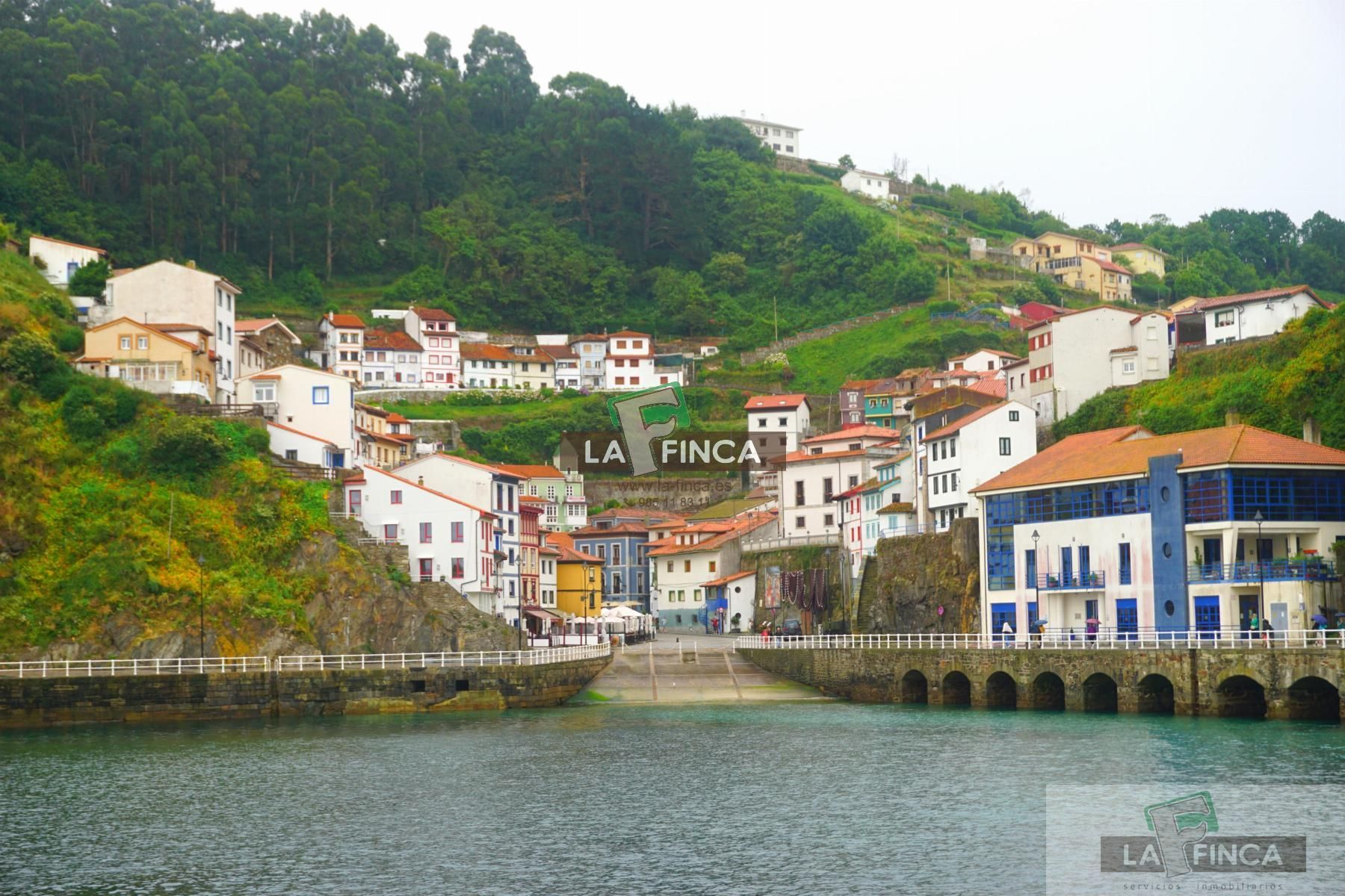 Exterior view of House or chalet for sale in Cudillero  with Heating, Terrace and Storage room