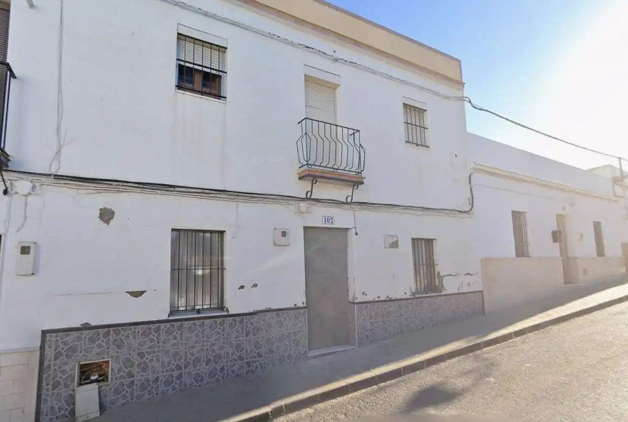 Vista exterior de Casa o chalet en venta en La Lantejuela 