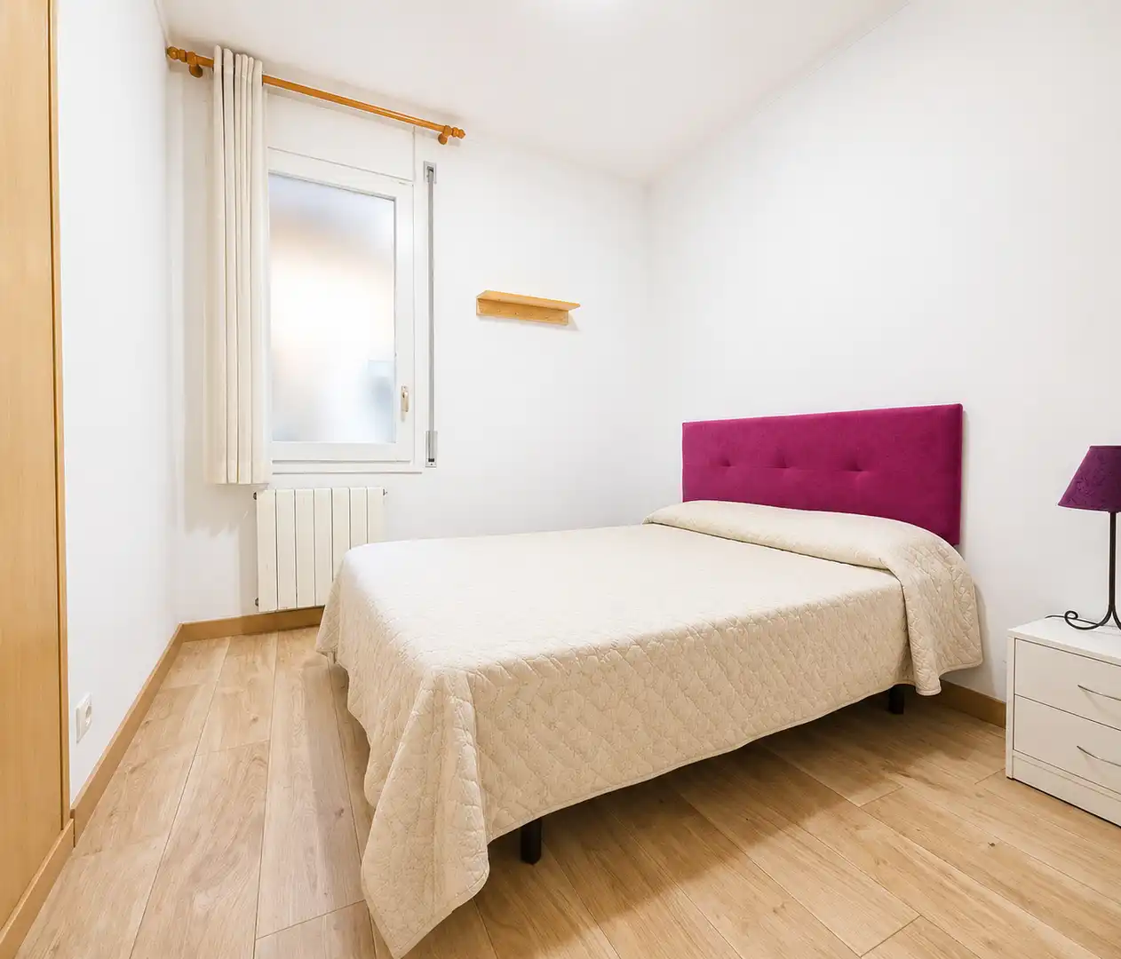 Bedroom of Flat for sale in Barcelona  with Air Conditioner, Heating and Furnished