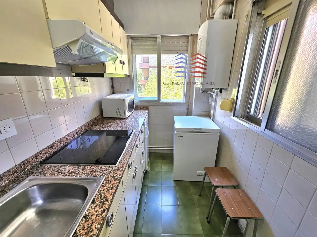 Cocina de Piso de alquiler en Ourense Capital  con Calefacción y Amueblado
