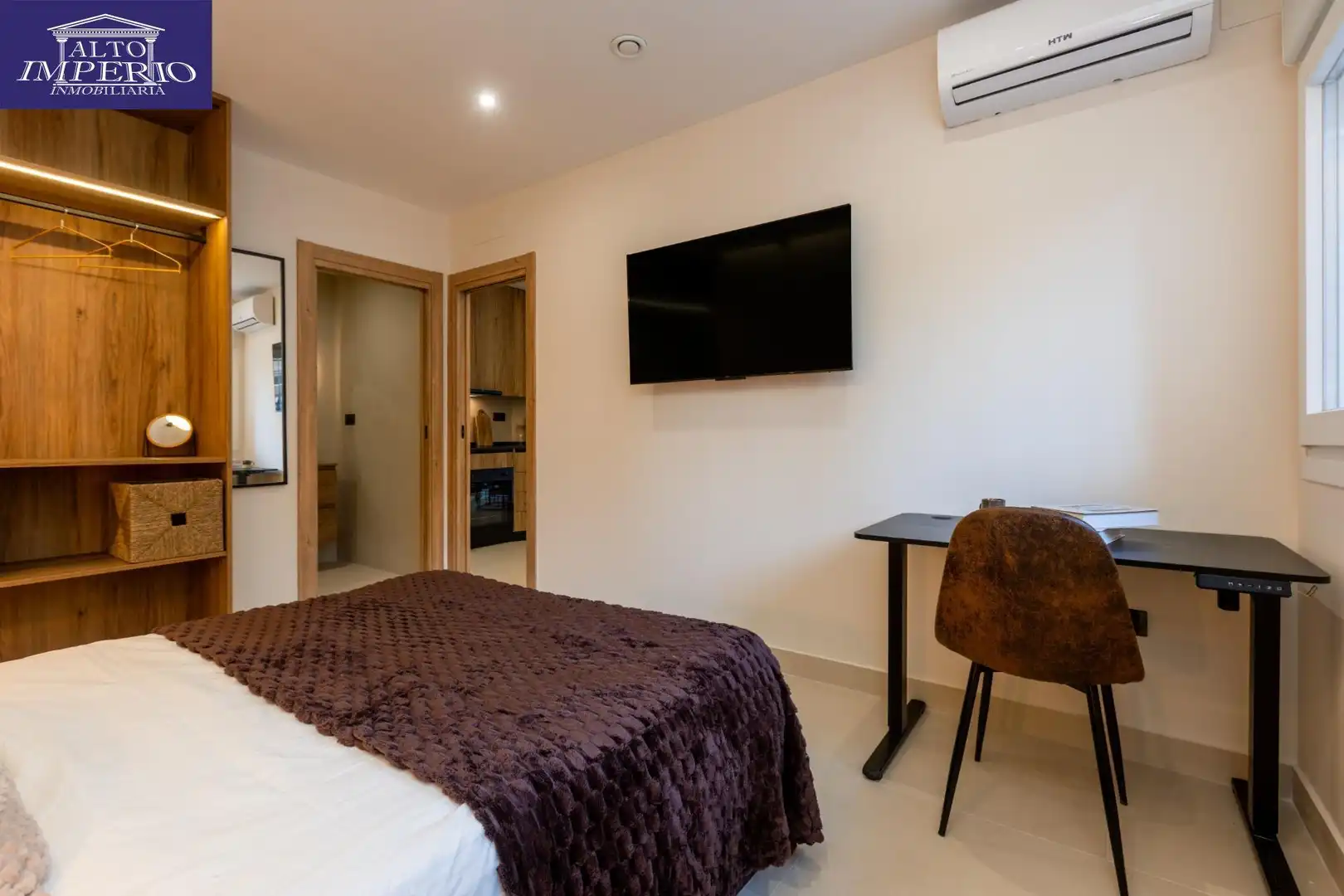 Habitación de Apartamento en venta en Granada con Aire acondicionado y Calefacción