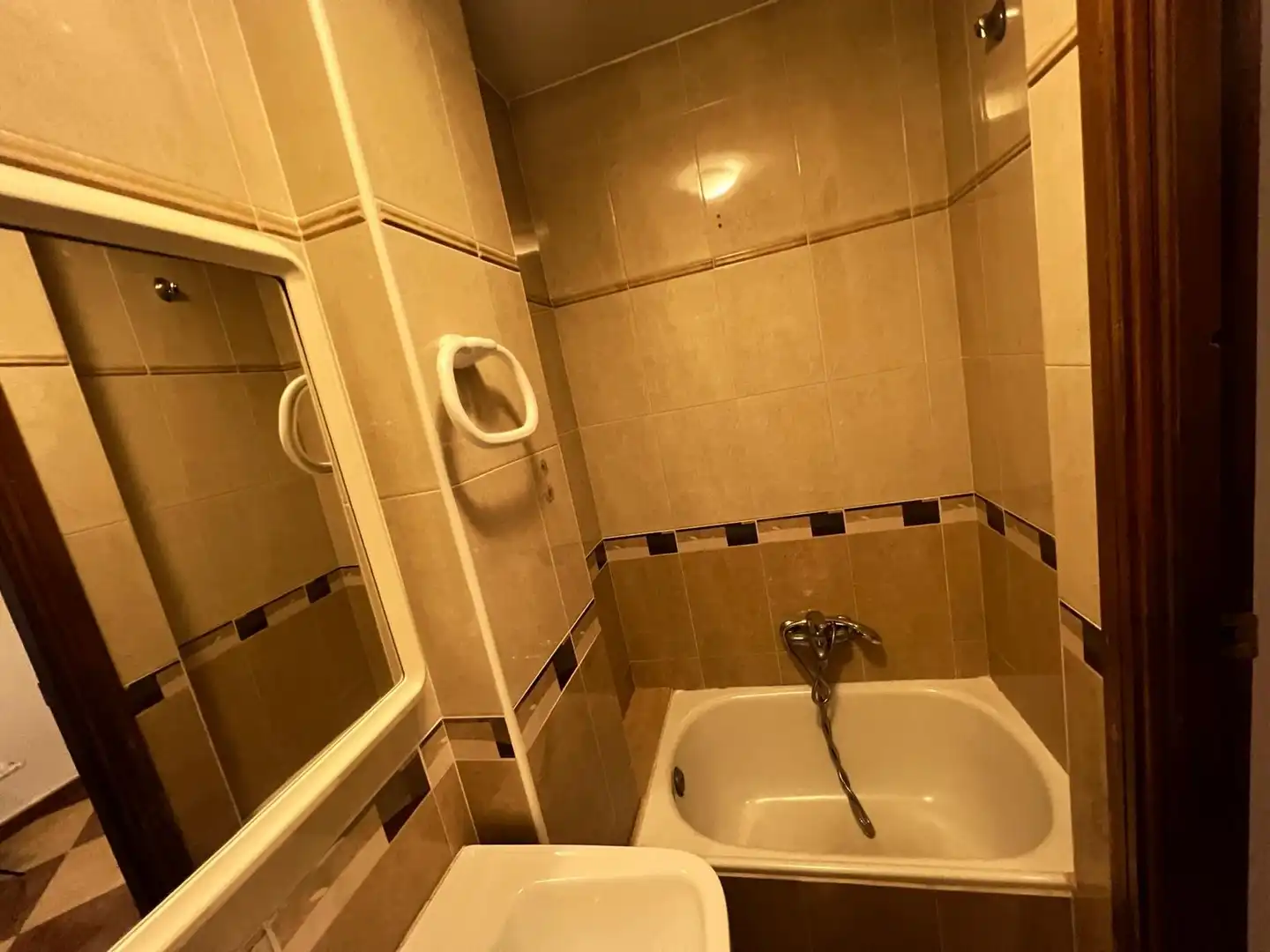 Baño de Piso en venta en Cáceres con Calefacción, Terraza y Amueblado