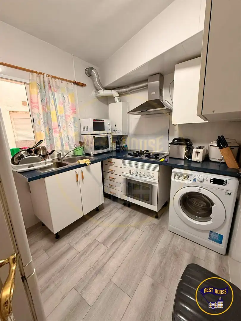 Piso en venta en RAMON Y CAJAL, Centro
