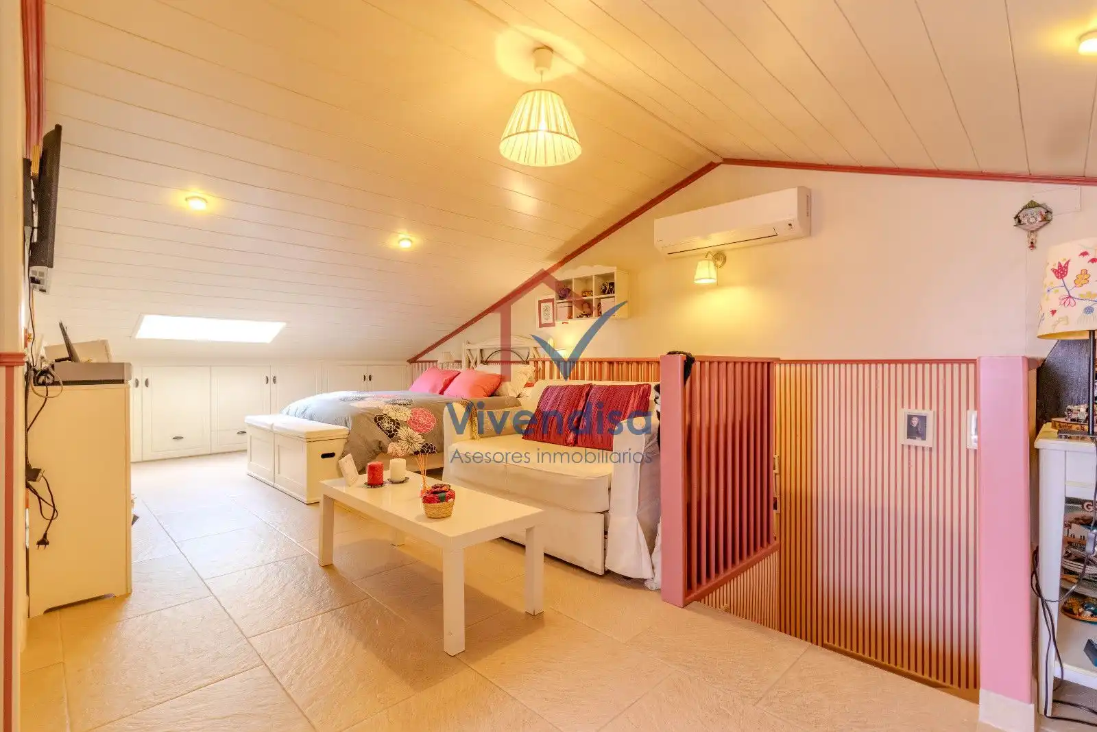 Habitación de Casa adosada en venta en Cabanillas del Campo con Terraza y Piscina