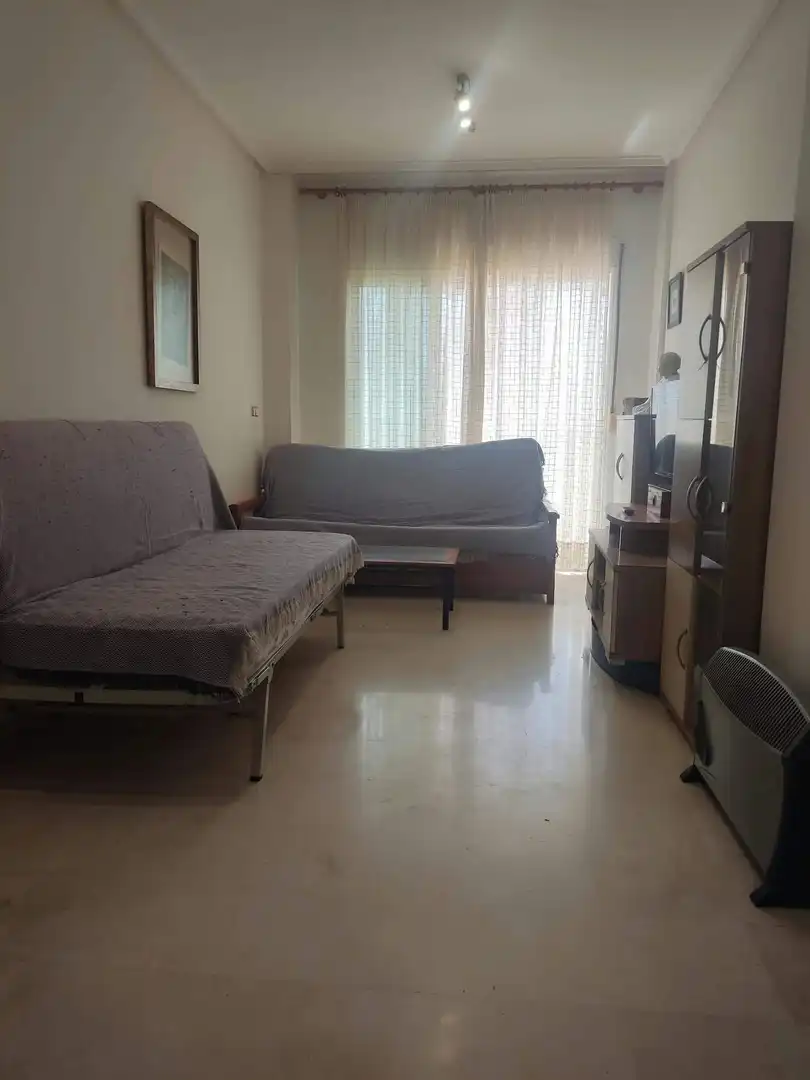 Flat for rent in Calle FERNANDA SANTAMARIA, Plaza Crevillente - Antiguos Juzgados - El Asilo