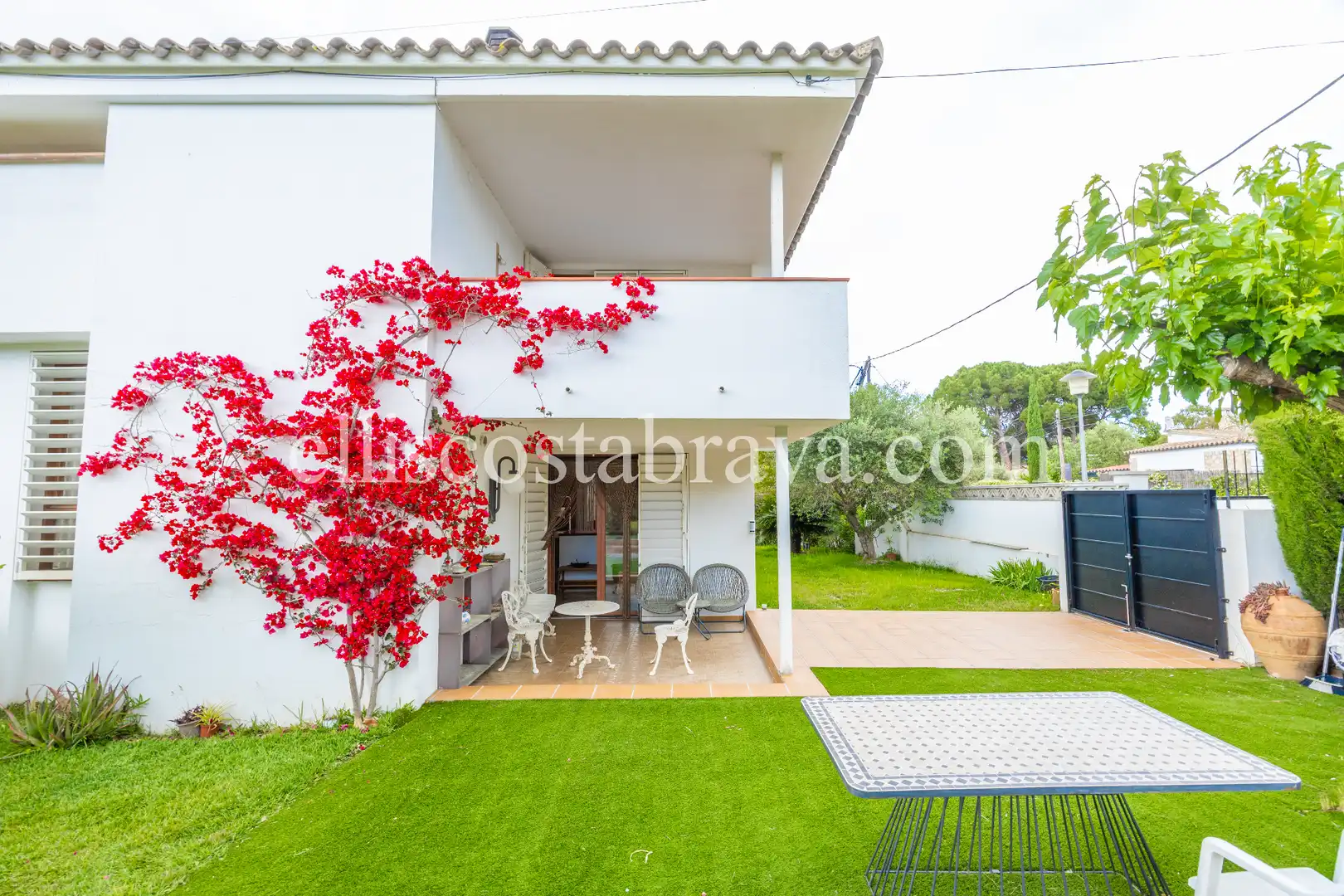 Jardí de Casa o xalet en venda en L'Escala amb Aire condicionat, Calefacció i Jardí privat