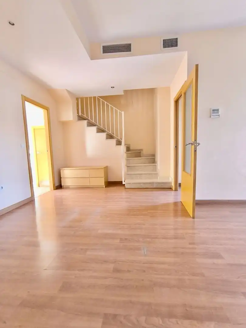 Terraced house for sale in de las Lumbreras, imagen 2