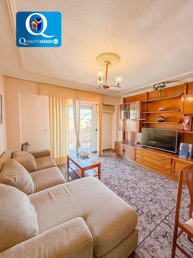 Sala d'estar de Apartament en venda en Sant Joan d'Alacant amb Aire condicionat, Terrassa i Balcó