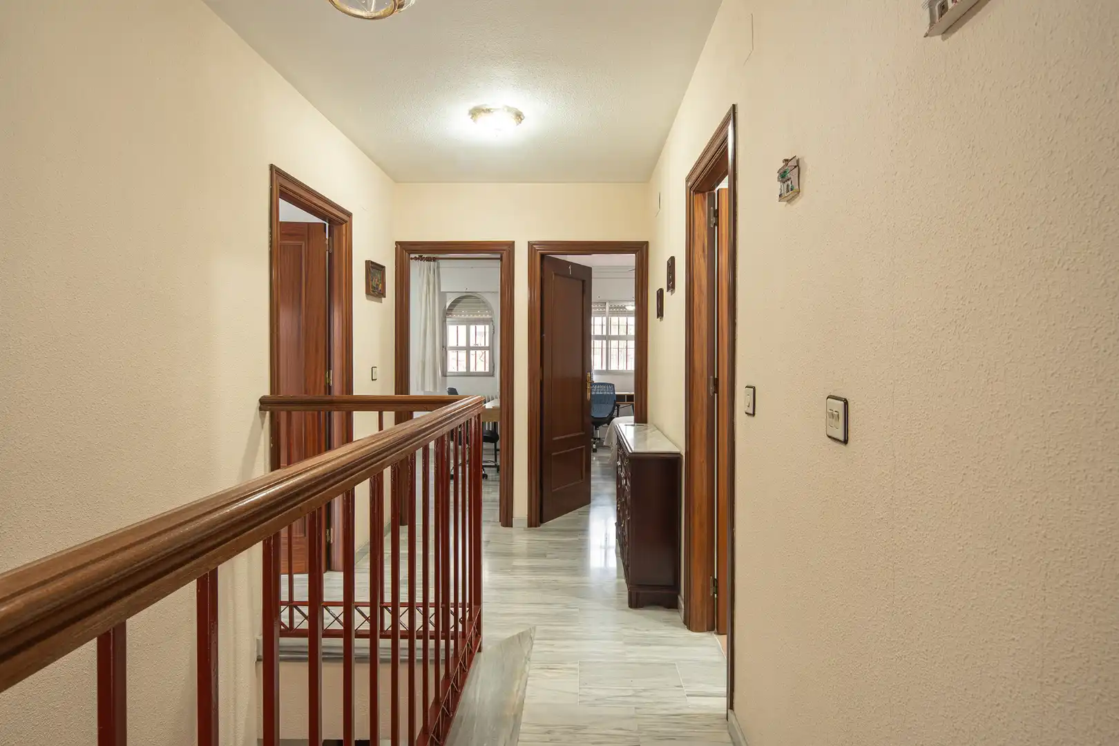 Casa adosada en venta en Angustias - Chana - Encina