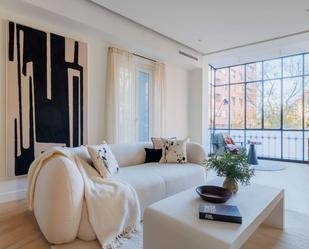 Living room of Apartment for sale in  Madrid Capital  with Air Conditioner