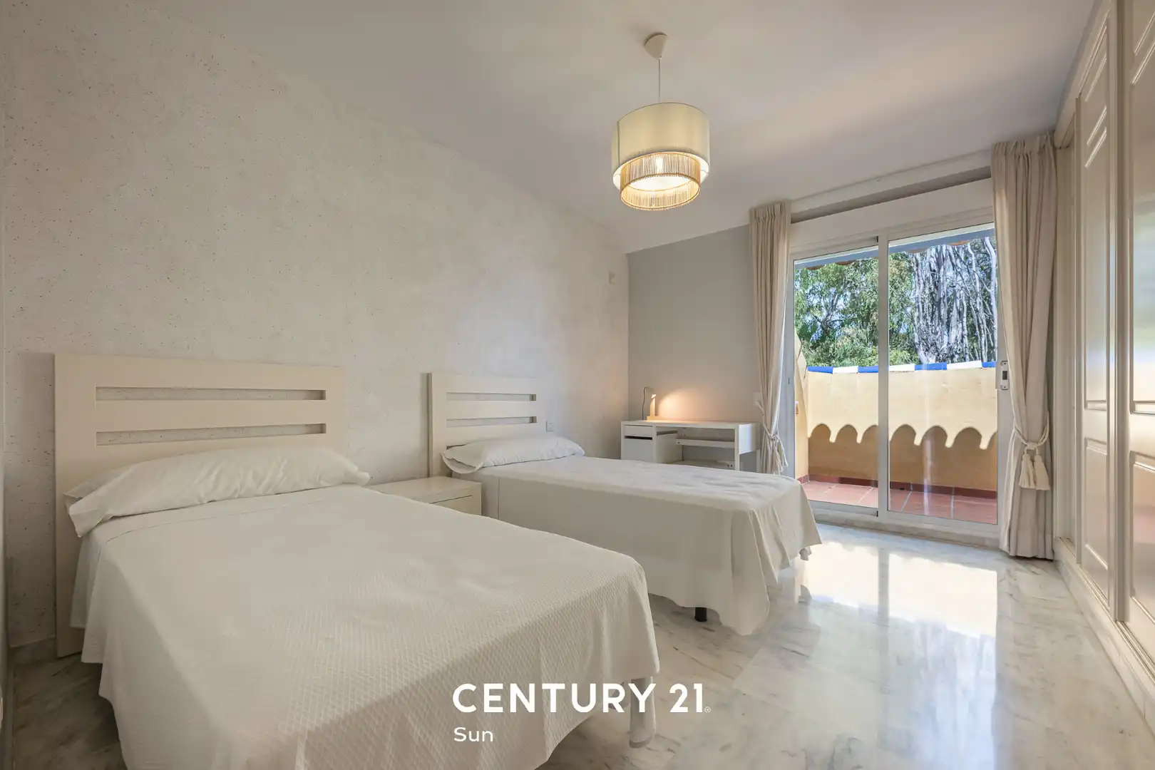 Bedroom of Attic for sale in Marbella  with Air Conditioner, Heating and Terrace