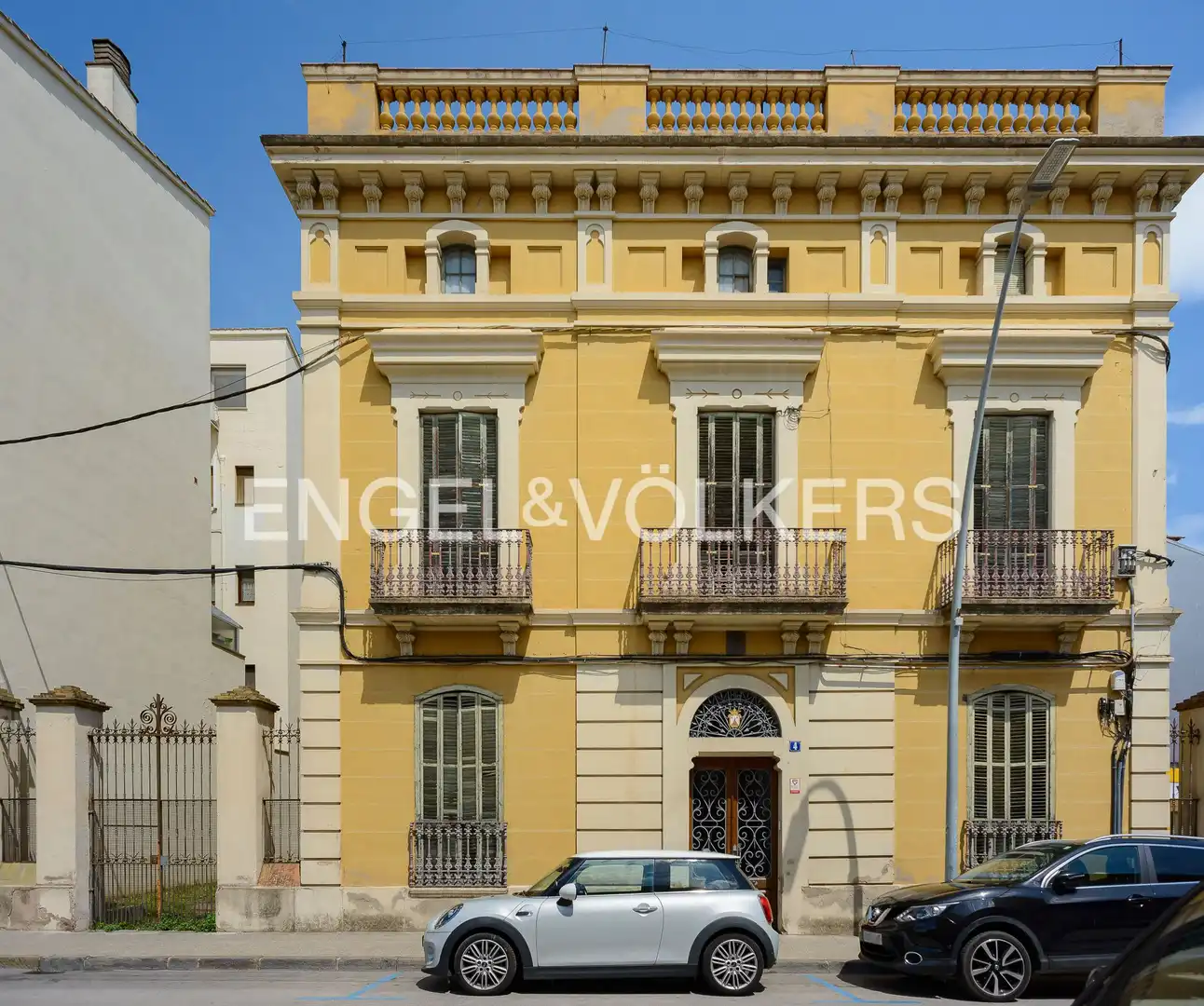 Vista exterior de Casa o chalet en venta en Olot con Calefacción, Jardín privado y Terraza