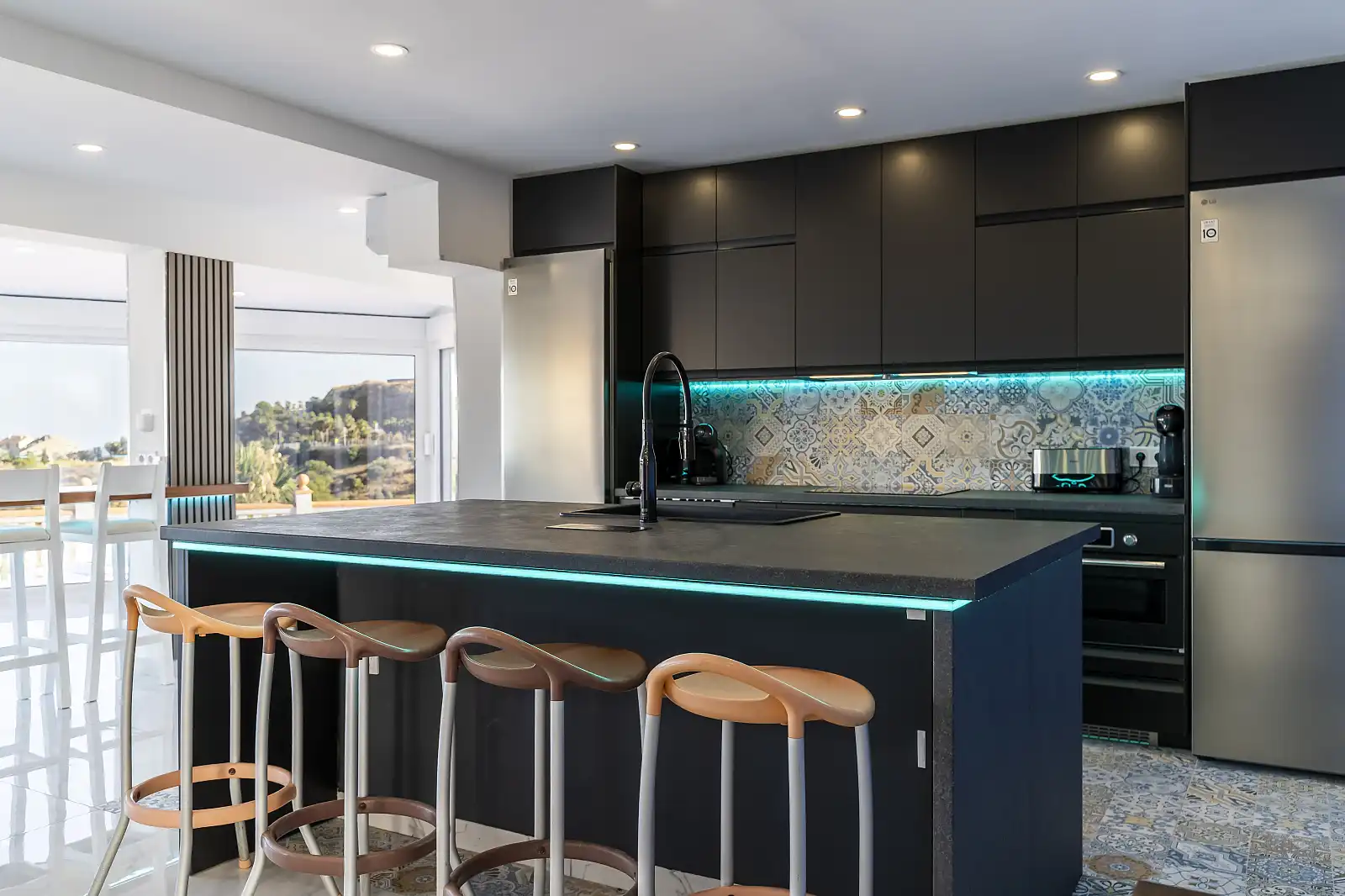 Kitchen of Houses for sale in Benalmádena  with Air Conditioner, Terrace and Swimming Pool