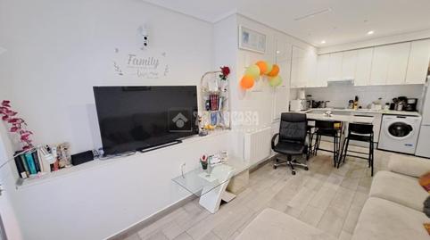 Foto 3 de Pis en venda a Reyes, Madrid