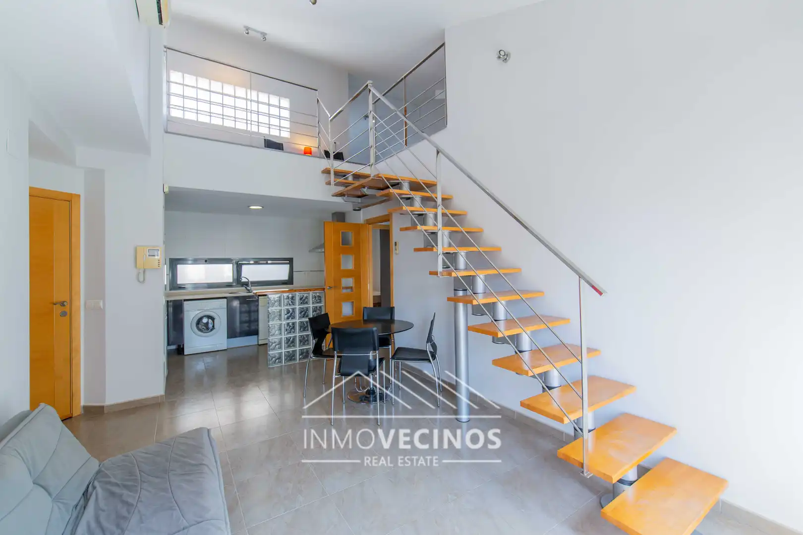 Sala d'estar de Dúplex de lloguer en Valencia amb Moblat