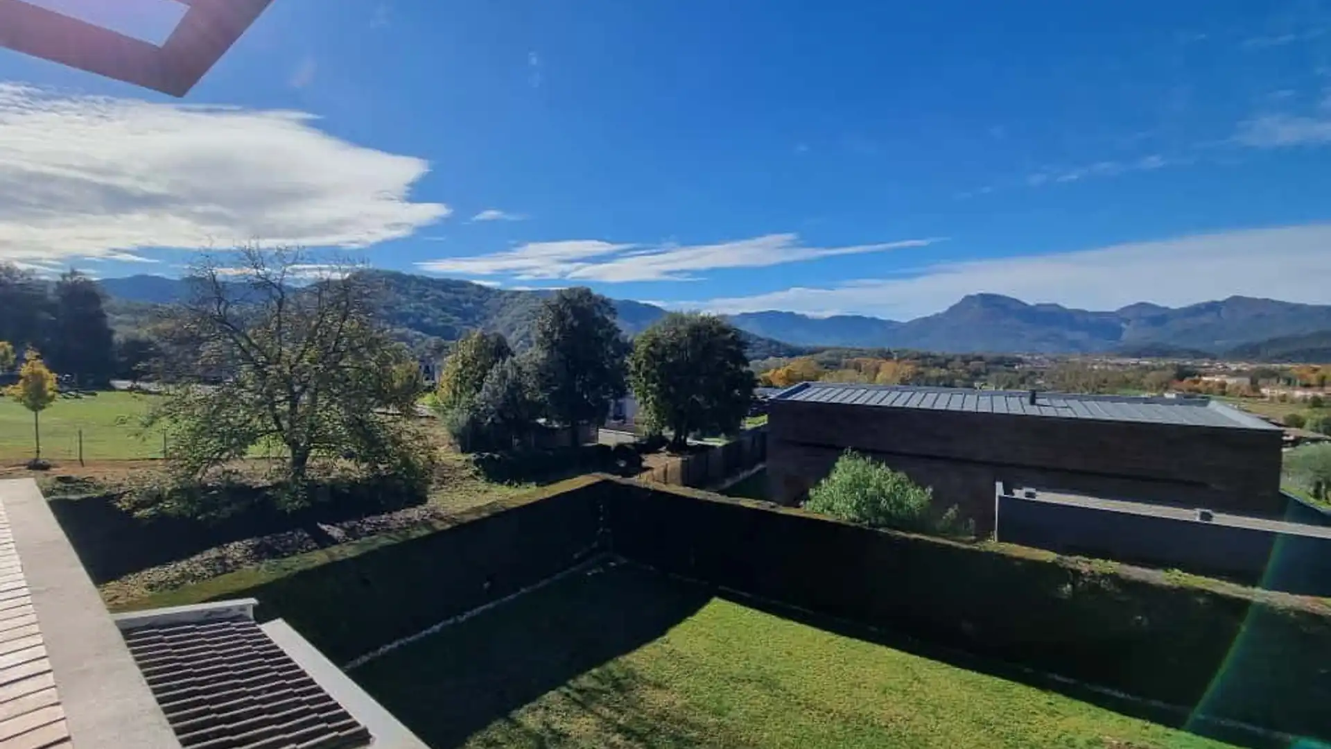 Garden of Houses for sale in Olot  with Air Conditioner, Heating and Terrace