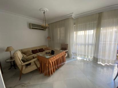 Living room of Flat for sale in  Sevilla Capital  with Terrace