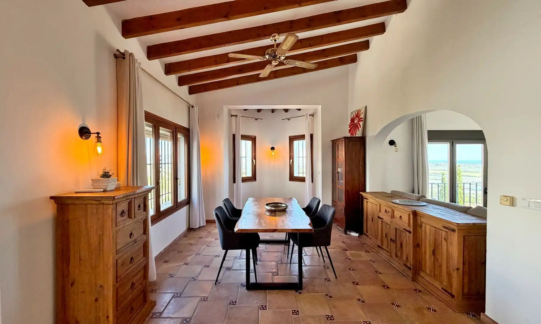 Comedor de Casa o chalet en venta en Dénia con Aire acondicionado, Calefacción y Jardín privado
