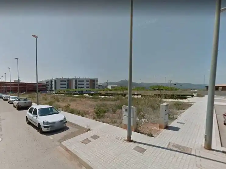 Residential land for sale in Carrer Enrique Giner 108