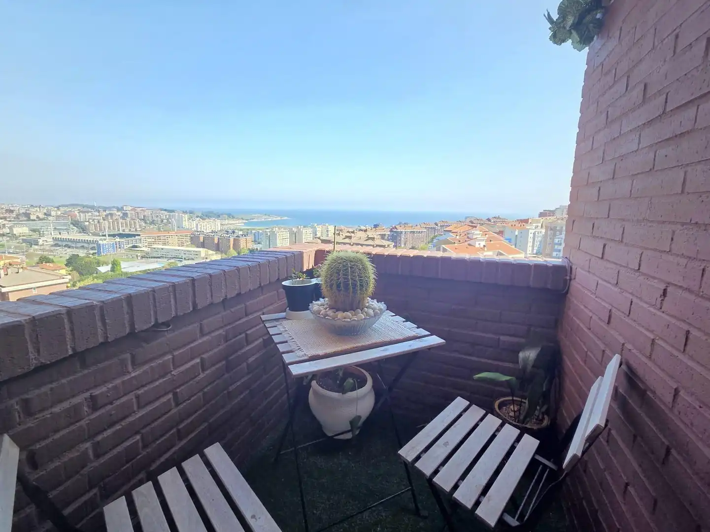 Flat for rent in Calle FERNANDO RIOS, Los Castros