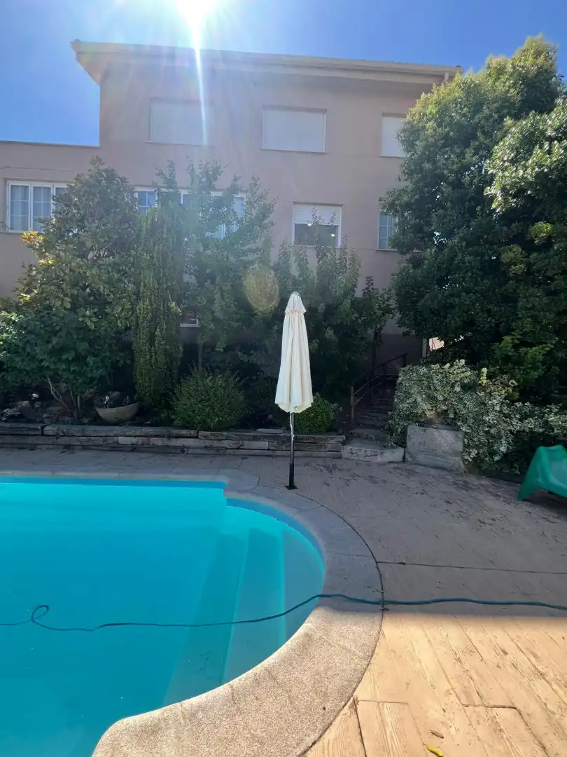 Piscina de Casa o chalet en venta en Aranjuez con Aire acondicionado, Calefacción y Jardín privado