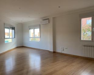 Sala d'estar de Pis de lloguer en  Granada Capital amb Aire condicionat i Calefacció